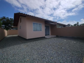 Casa espaçosa com churrasqueira